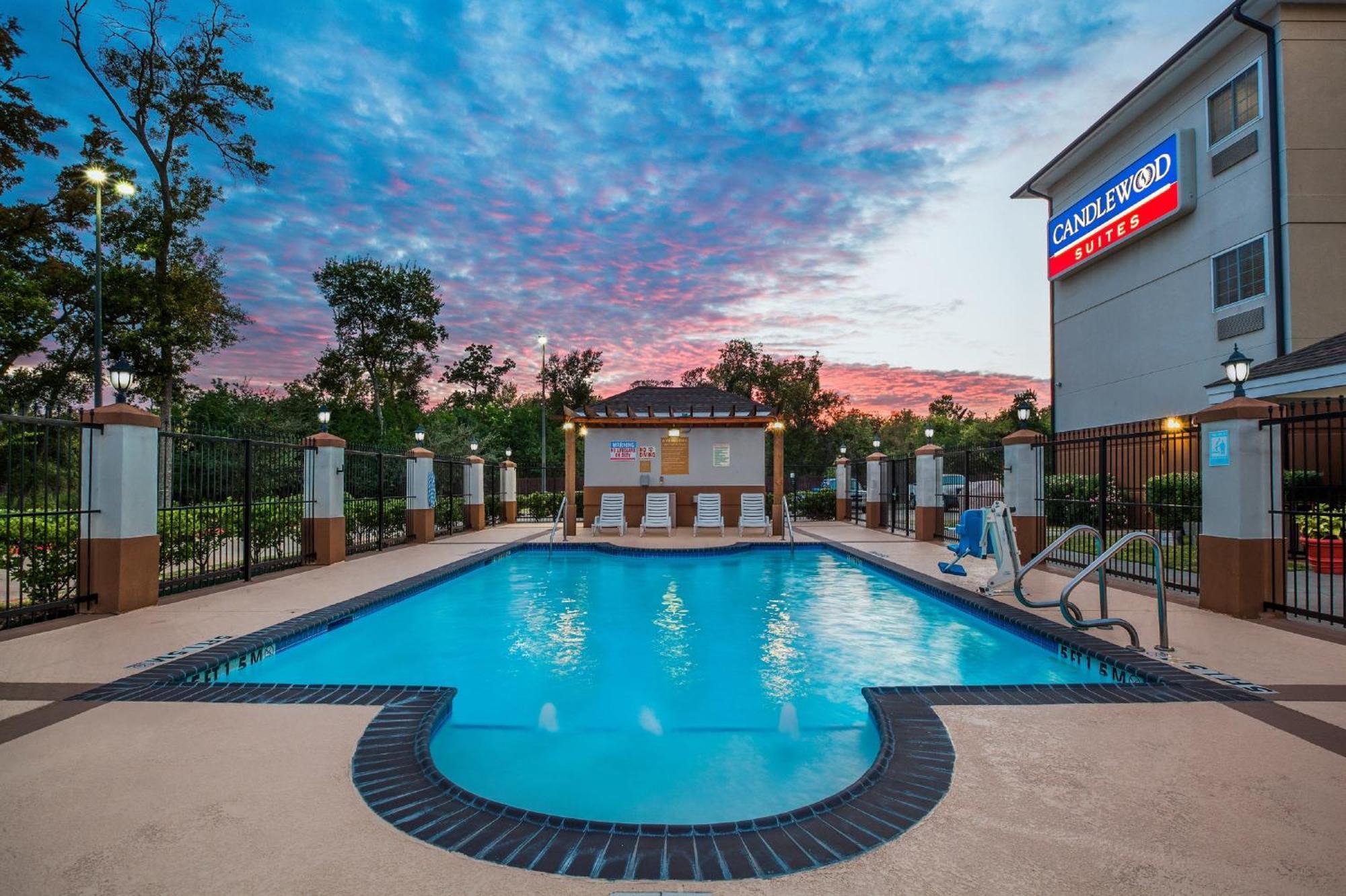 Candlewood Suites Lake Jackson By Ihg Exteriör bild